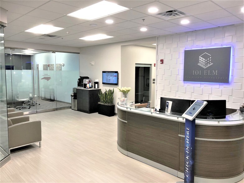 101 S Elm St, Greensboro, NC for lease - Interior Photo - Image 2 of 98