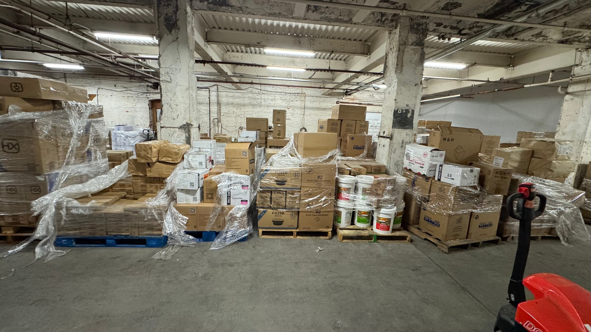 701 Seneca St, Buffalo, NY à louer Photo intérieure- Image 1 de 1