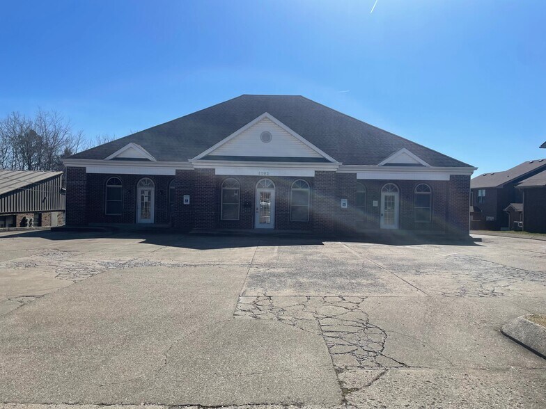 1850 Memorial Dr, Clarksville, TN à vendre - Photo du bâtiment - Image 2 de 11
