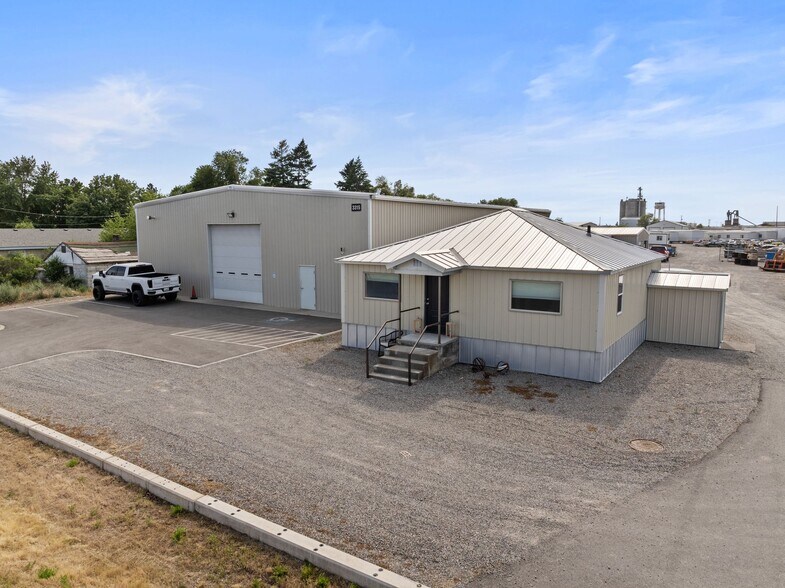 3315 N Tschirley Rd, Spokane Valley, WA à vendre - Photo du bâtiment - Image 2 de 32