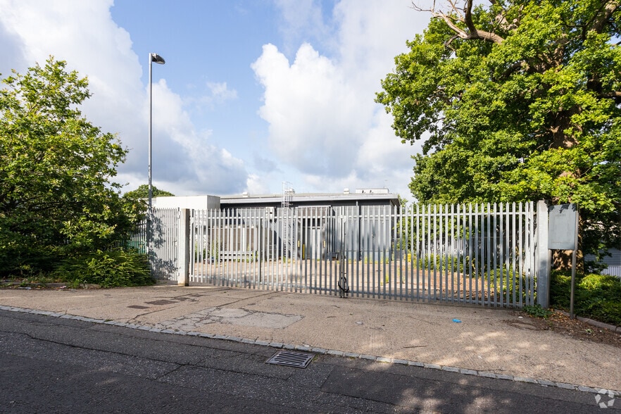 Kingstanding Way, Tunbridge Wells à vendre - Photo du bâtiment - Image 3 de 3