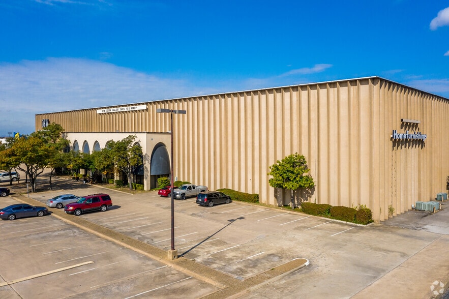 4355 Lyndon B Johnson Fwy, Dallas, TX for lease - Primary Photo - Image 1 of 14