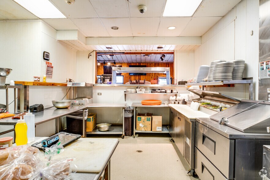 3921 Jack Kultgen Fwy, Waco, TX à vendre - Photo intérieure - Image 3 de 23