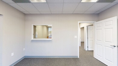 1530 Kingsley Ave, Orange Park, FL à louer Numérisation 3D de Matterport- Image 1 de 11