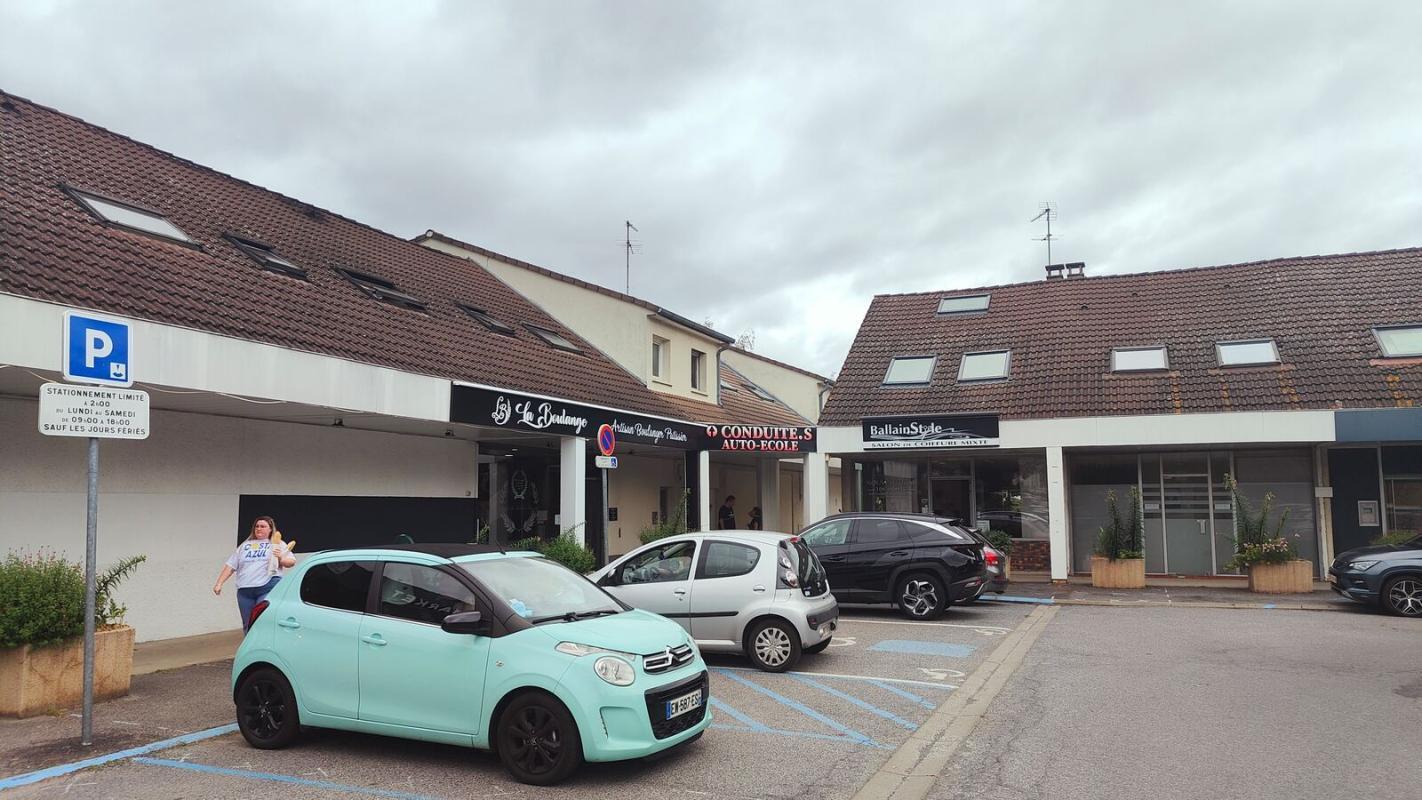 1 Rue Du Rouillon, Ballainvilliers for lease Building Photo- Image 1 of 9