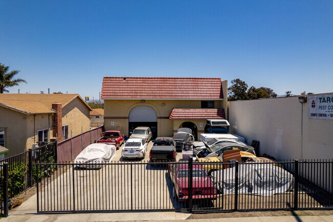 More details for 221 Griffin St, Salinas, CA - Industrial for Sale