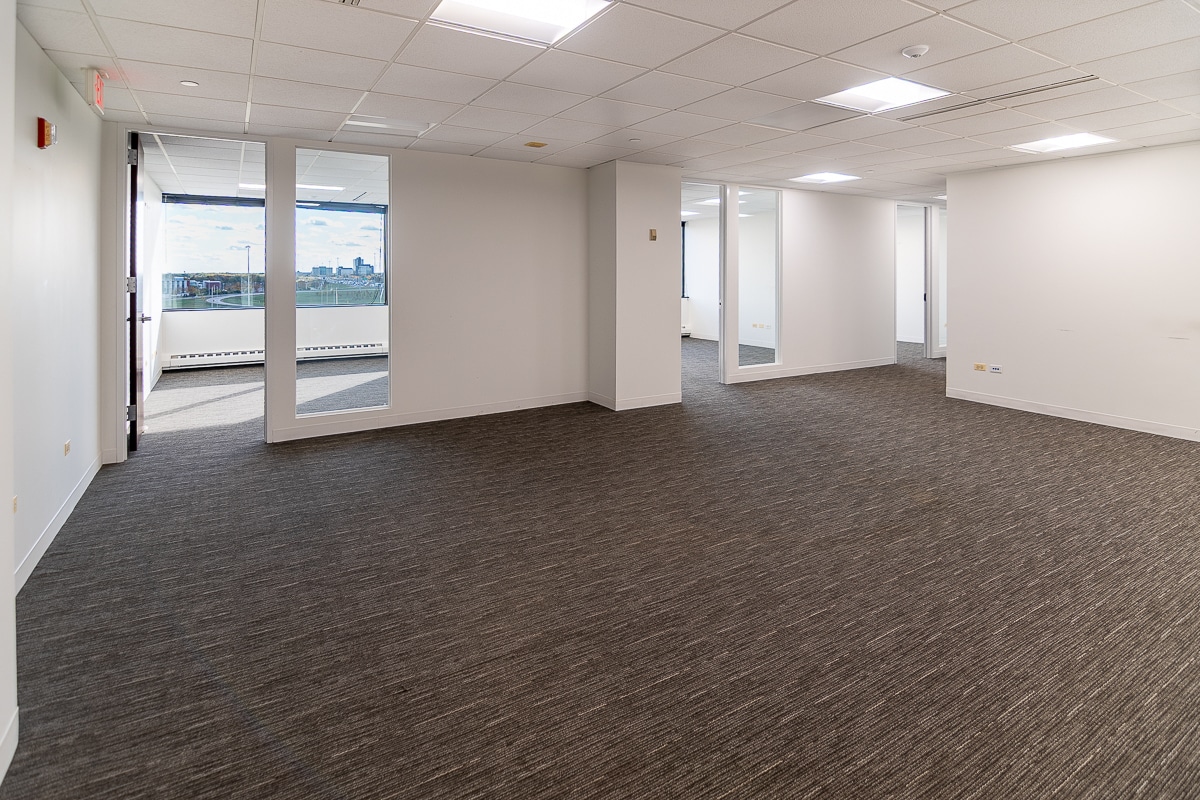 3701 Algonquin Rd, Rolling Meadows, IL for lease Interior Photo- Image 1 of 6