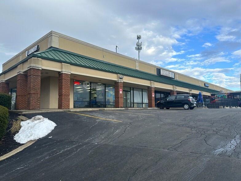 8935-8947 Kingsridge Rd, Dayton, OH for sale - Building Photo - Image 3 of 12