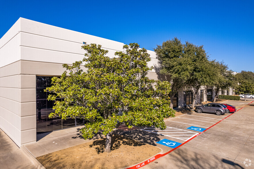 1000 S Nolen Dr, Grapevine, TX for lease - Primary Photo - Image 1 of 4