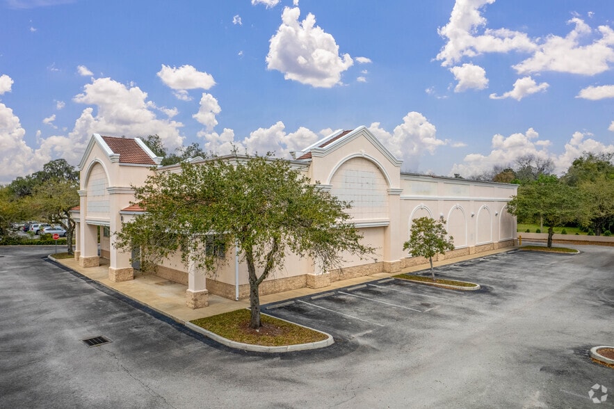 800 N Orange Ave, Green Cove Springs, FL for lease - Building Photo - Image 1 of 18