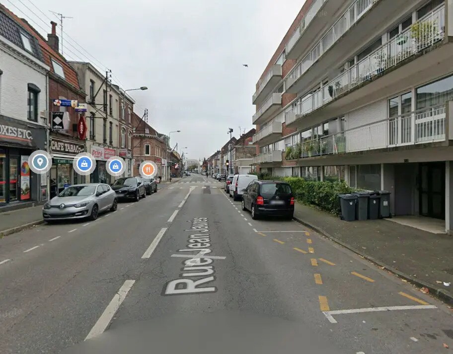 Retail in VILLENEUVE-D'ASCQ for lease Building Photo- Image 1 of 6