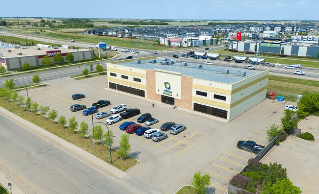 Plus de détails pour 320 Shillington Cres, Saskatoon, SK - Commerce de détail à vendre