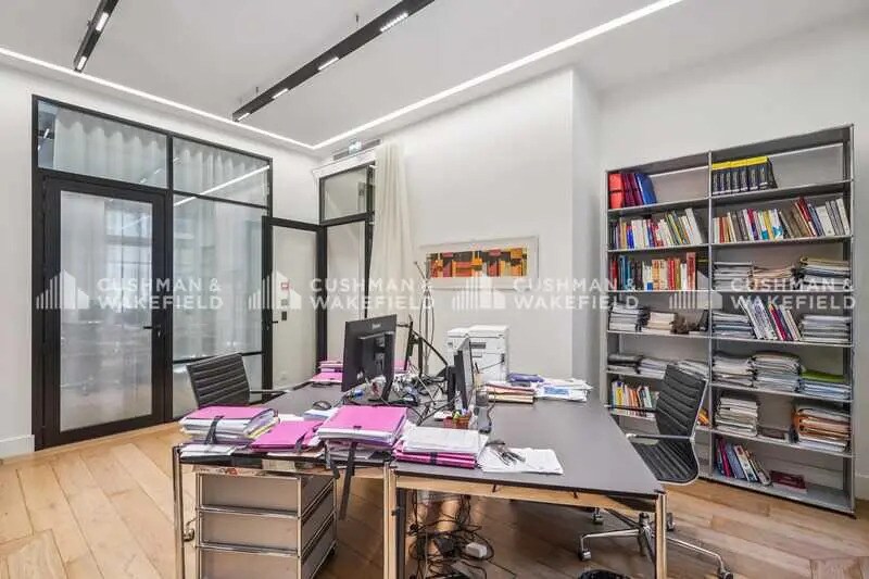 197 Boulevard Malesherbes, Paris for lease - Interior Photo - Image 2 of 20