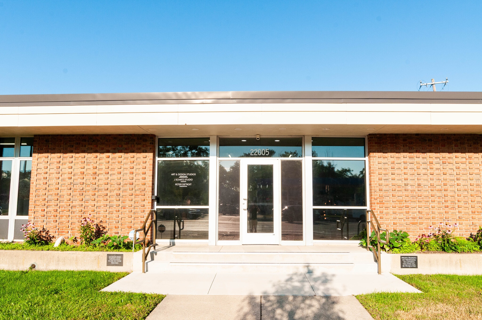 22005 Van Dyke Ave, Warren, MI for lease Building Photo- Image 1 of 20