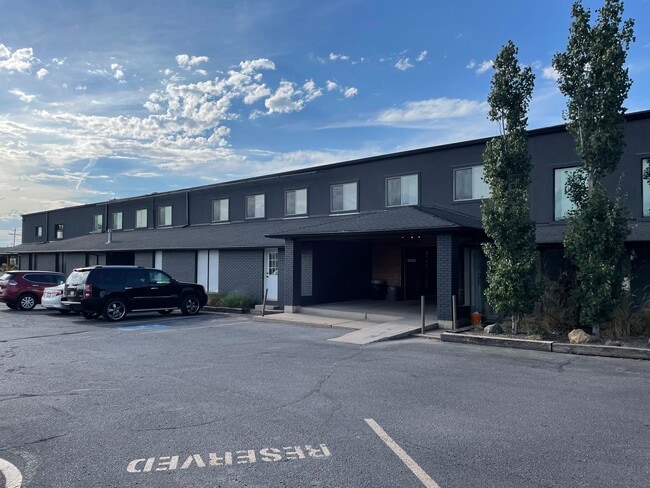 Plus de détails pour 640 N Main St, North Salt Lake, UT - Bureau, Local d'activités à louer
