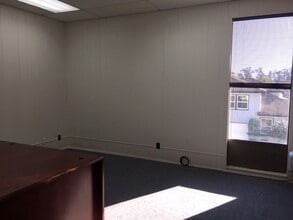 933 MacArthur Blvd, San Leandro, CA à louer Photo intérieure- Image 1 de 2