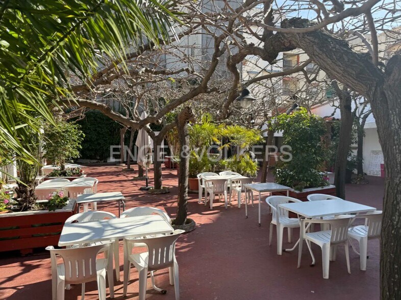 Commerce de détail dans Pineda de Mar, Barcelona à vendre - Photo du bâtiment - Image 2 de 5