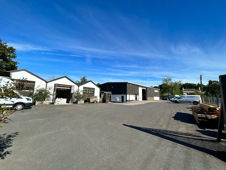 4 Blagdon Pl, Crediton for lease - Other - Image 1 of 4