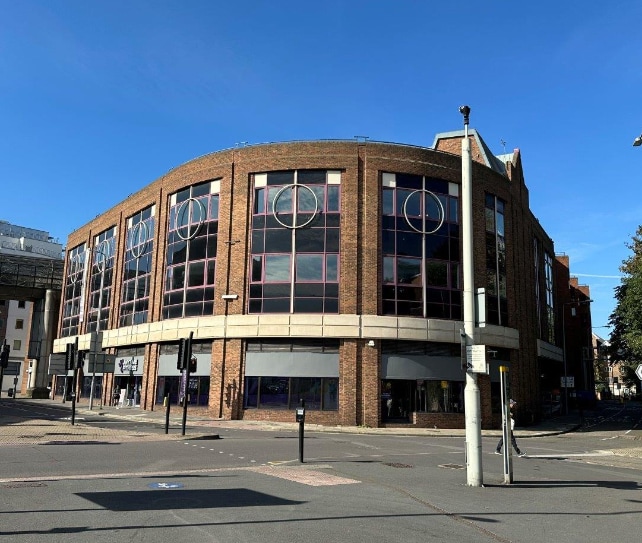 Wood St, Kingston Upon Thames for lease - Building Photo - Image 1 of 7