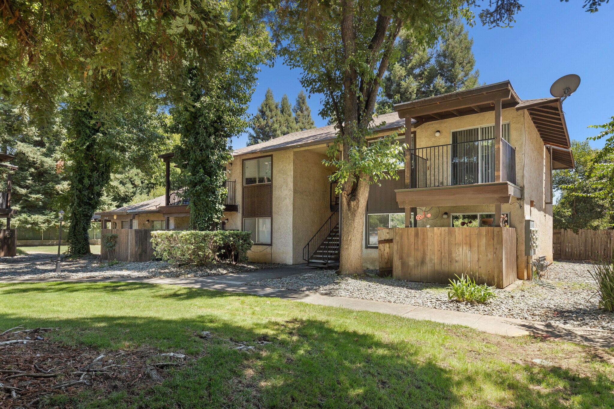 711 W East Ave, Chico, CA à vendre Photo du bâtiment- Image 1 de 19