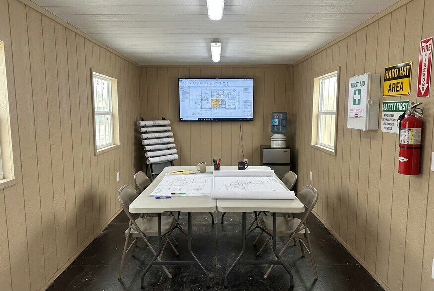 17375 Gaffield Rd, Justin, TX à louer - Photo du bâtiment - Image 3 de 12