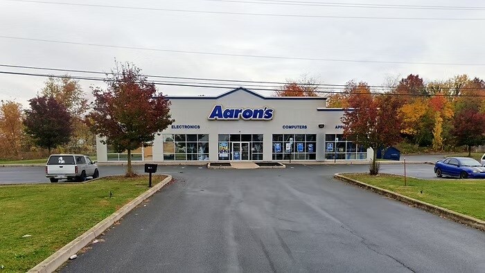 1754 Lincoln Way E, Chambersburg, PA à vendre Photo du bâtiment- Image 1 de 1