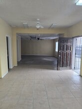 5329-5335 El Cajon Blvd, San Diego, CA for lease Interior Photo- Image 2 of 4