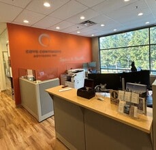 2255 Dollarton Hwy, North Vancouver District, BC à louer Photo intérieure- Image 1 de 3