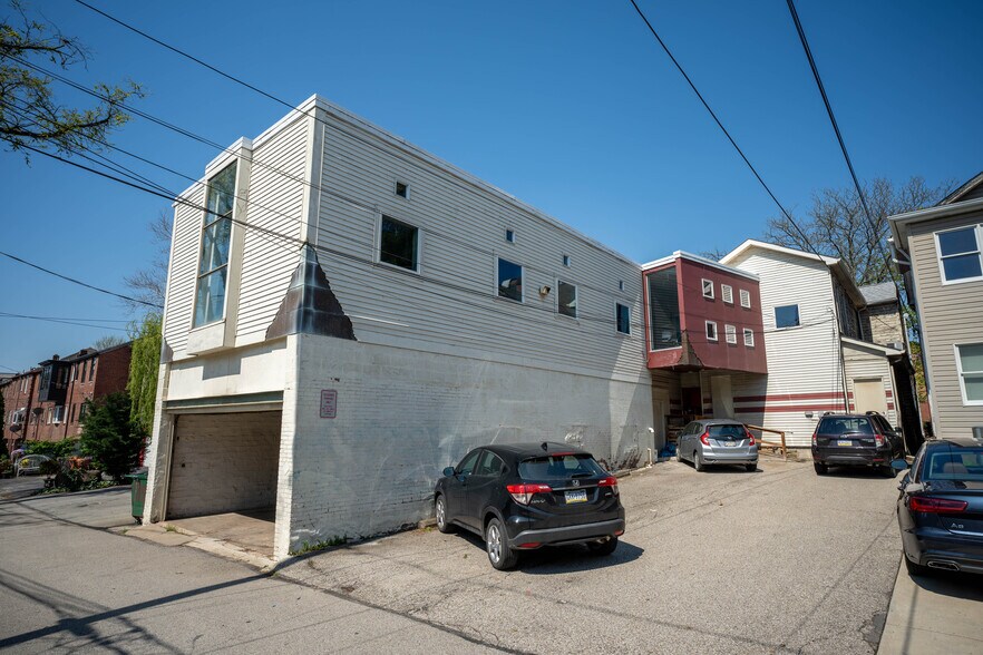 5880 Ellsworth Ave, Pittsburgh, PA à vendre - Photo du bâtiment - Image 2 de 13