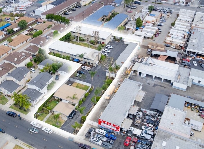 9339-9341 Ramona St, Bellflower, CA à vendre Photo du bâtiment- Image 1 de 17