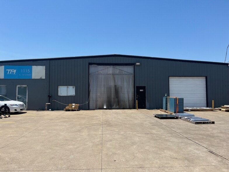 1115 N 1st St, Garland, TX for sale - Building Photo - Image 2 of 5