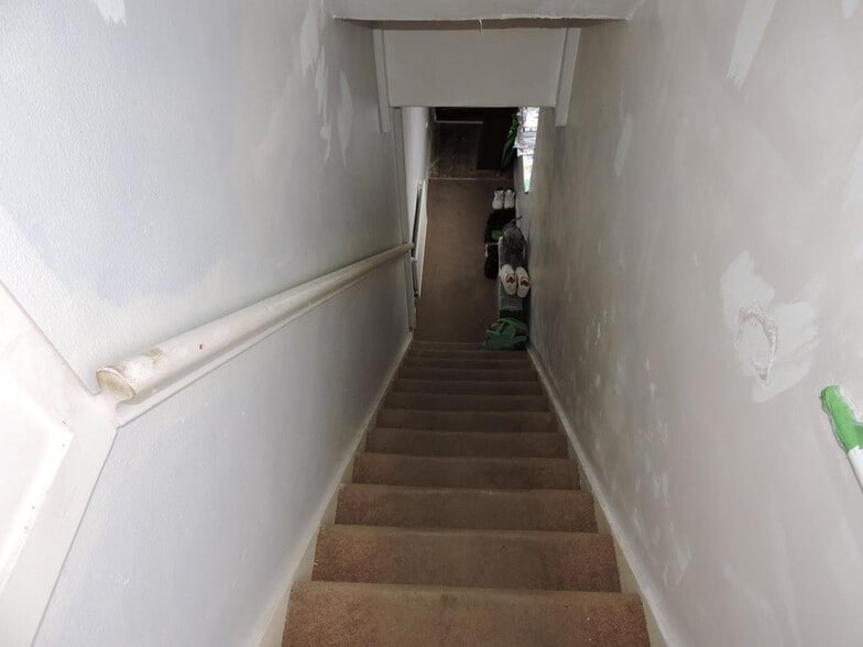 75 Saint Mark's Road, Enfield à vendre - Photo du bâtiment - Image 3 de 14