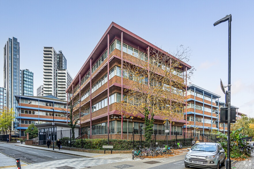 Citadel Pl, London for lease - Primary Photo - Image 1 of 2