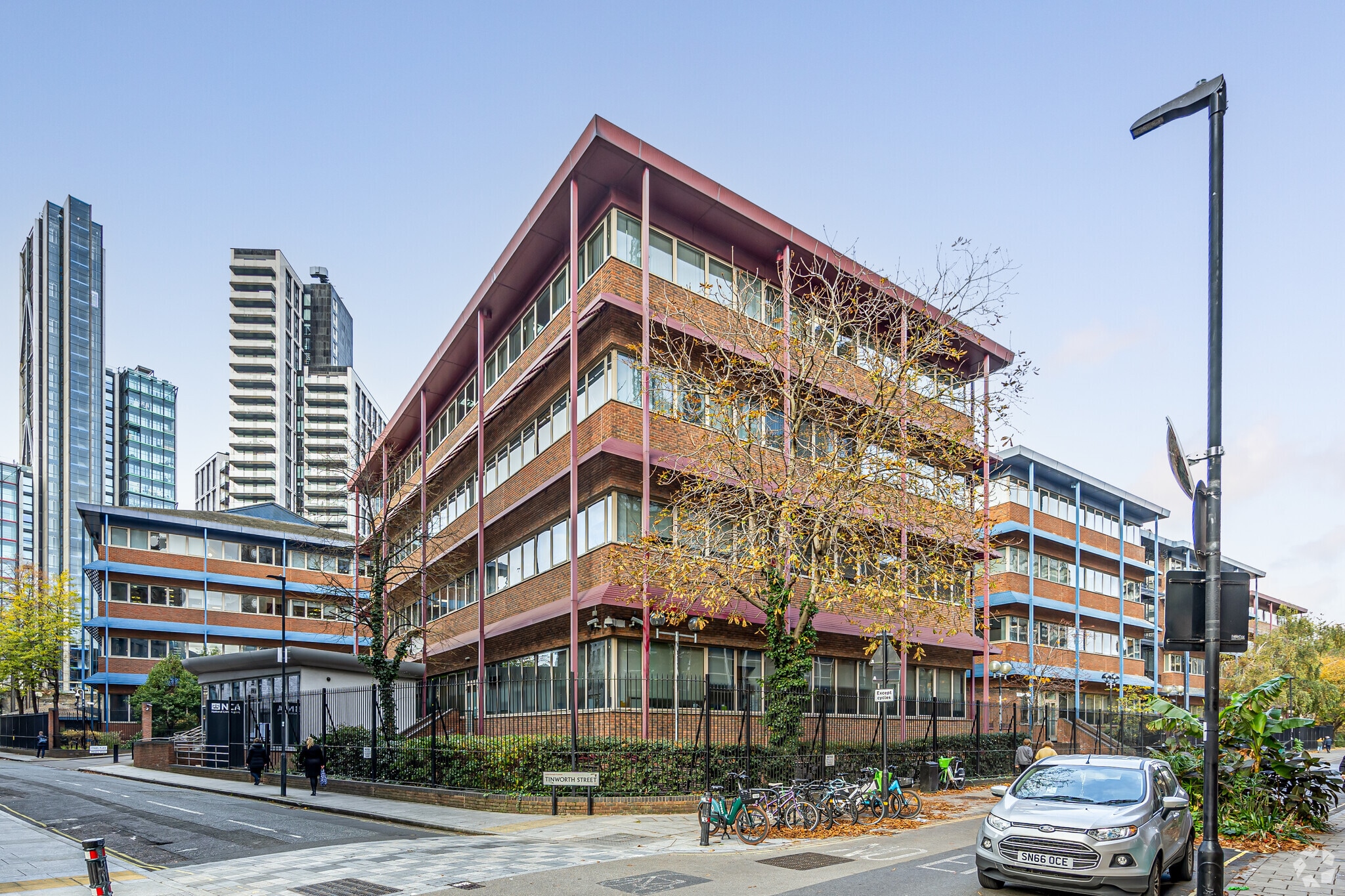 Citadel Pl, London for lease Primary Photo- Image 1 of 3