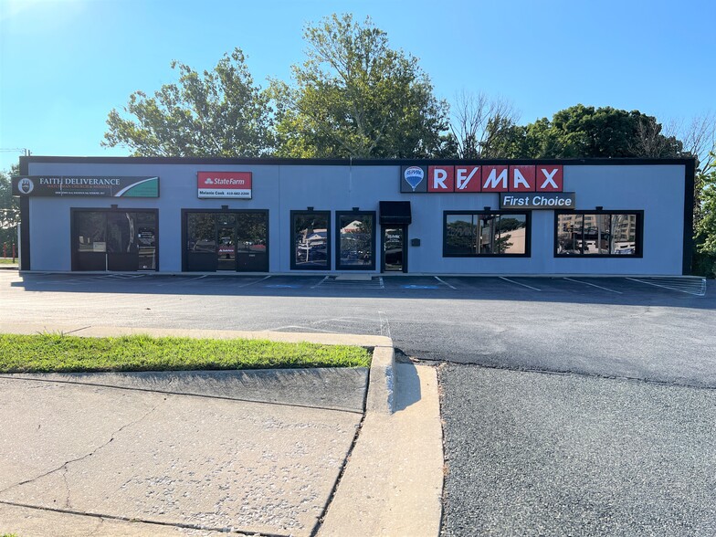 1201 Eastern Blvd, Essex, MD for sale - Building Photo - Image 1 of 1