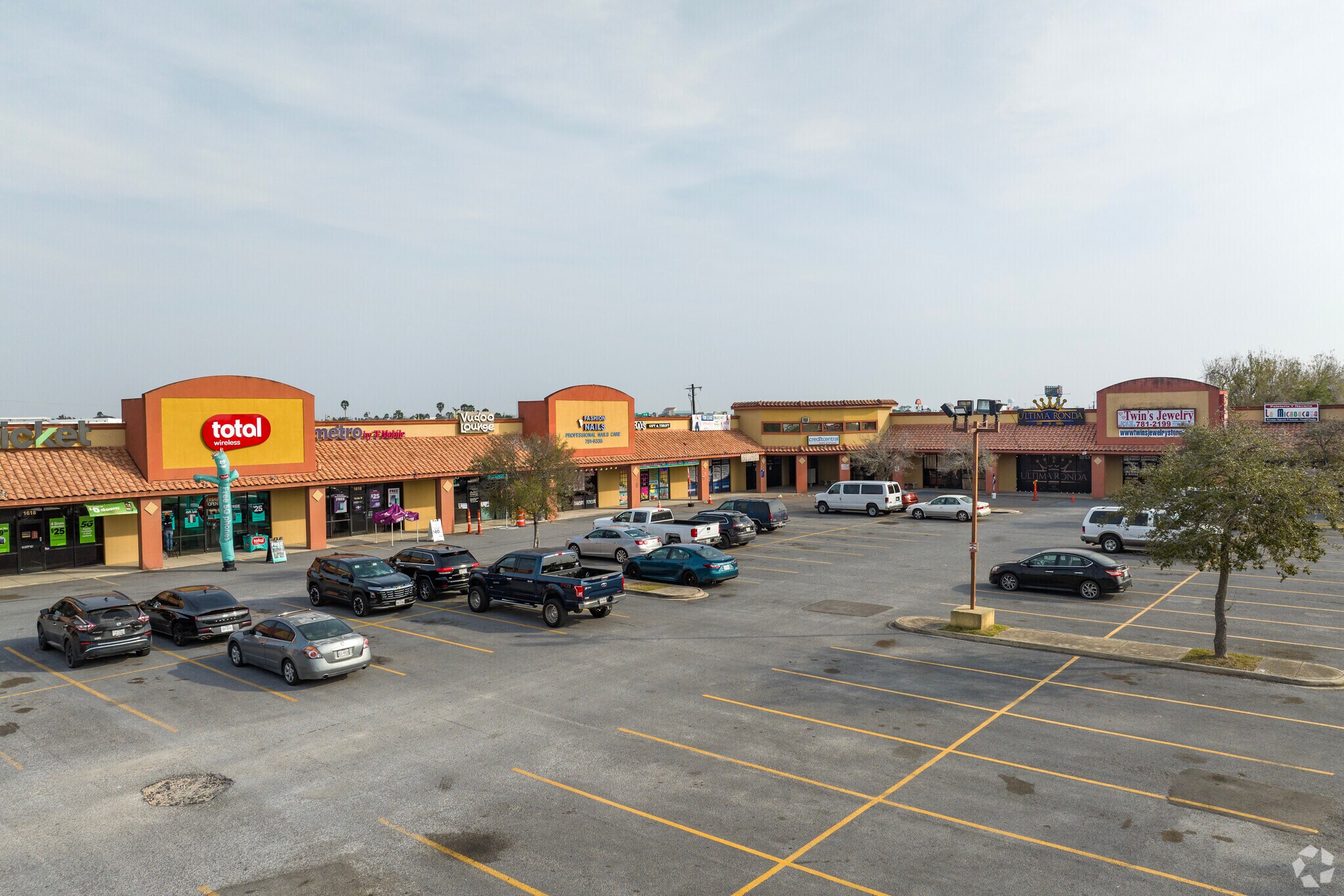 1618 N Veterans Blvd, San Juan, TX for lease Primary Photo- Image 1 of 6