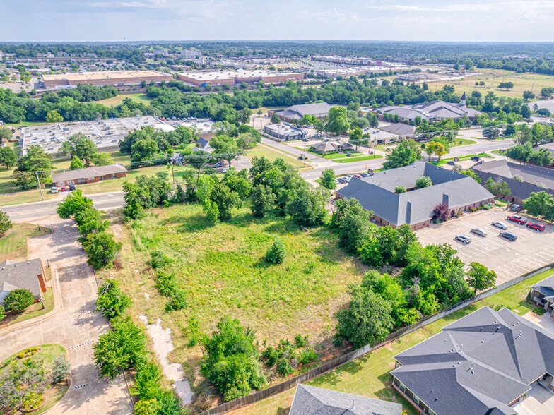1200 E 9th St, Edmond, OK for sale - Building Photo - Image 3 of 5