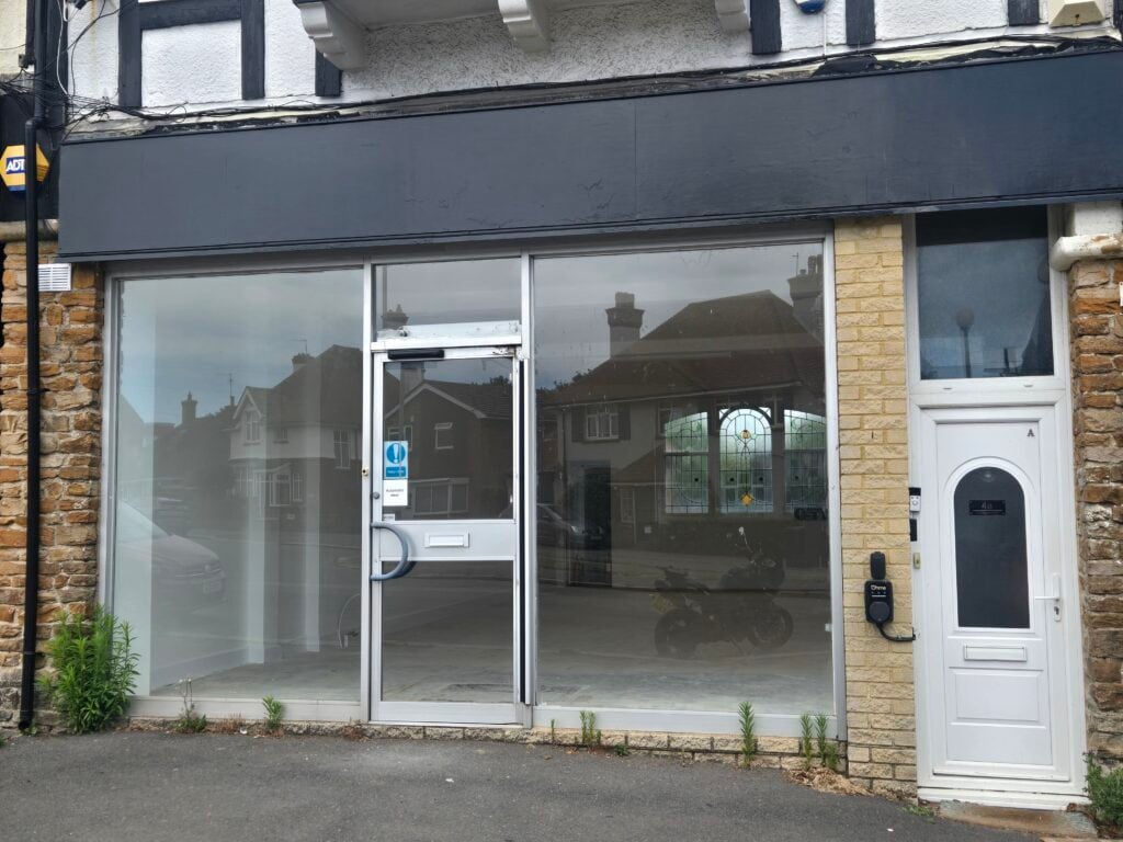 Collington Av, Bexhill On Sea for lease Interior Photo- Image 1 of 1