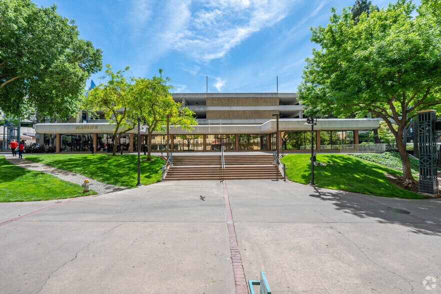 577 L St, Sacramento, CA à louer - Photo du bâtiment - Image 1 de 6
