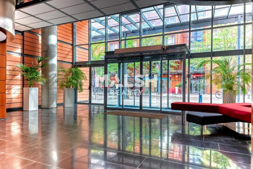 Bureau dans Lyon à vendre - Photo du bâtiment - Image 3 de 20