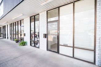 2611 Washington St, Waller, TX for lease Interior Photo- Image 2 of 10