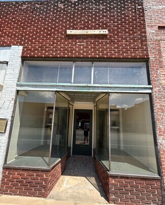 Plus de détails pour 1026 Military Ave, Baxter Springs, KS - Commerce de détail à vendre
