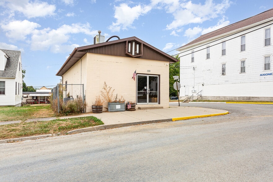 113 Main St, Christiansburg, OH for sale - Building Photo - Image 2 of 17