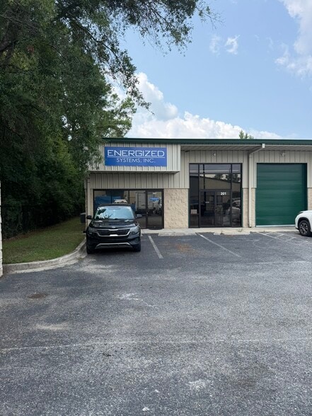 6973 Highway Ave, Jacksonville, FL for lease - Building Photo - Image 1 of 8