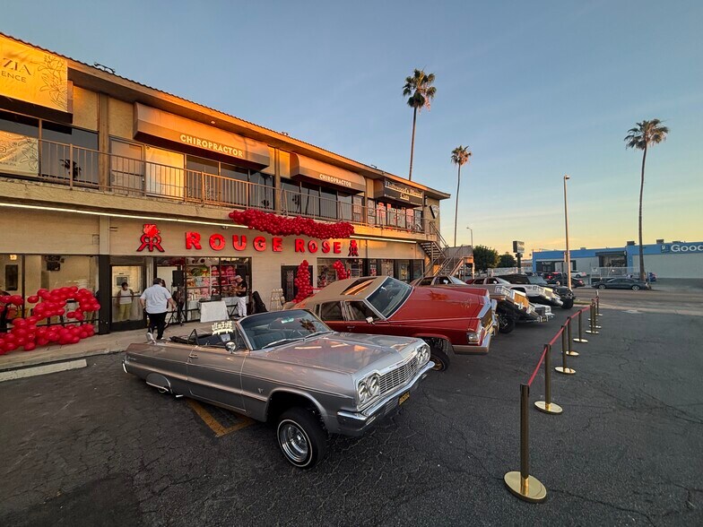 5125-5137 W Sunset Blvd, Los Angeles, CA à louer - Photo du bâtiment - Image 3 de 6