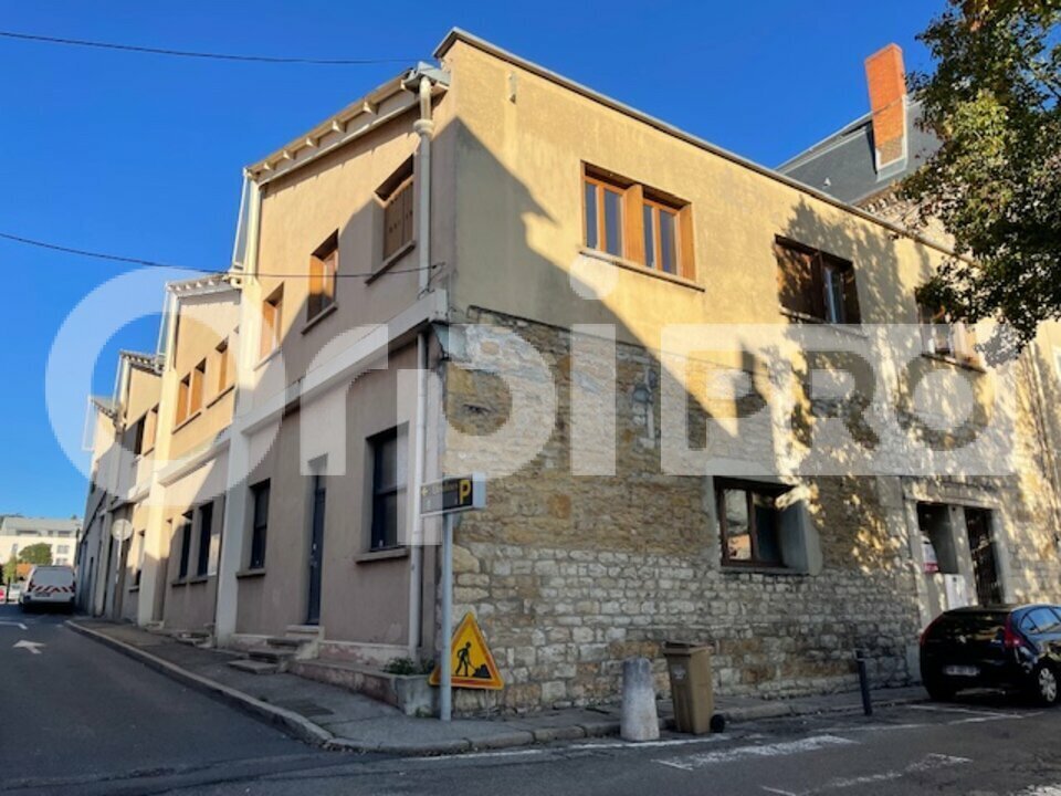 Commerce de détail dans Villefranche-sur-Saône à vendre Photo du bâtiment- Image 1 de 10