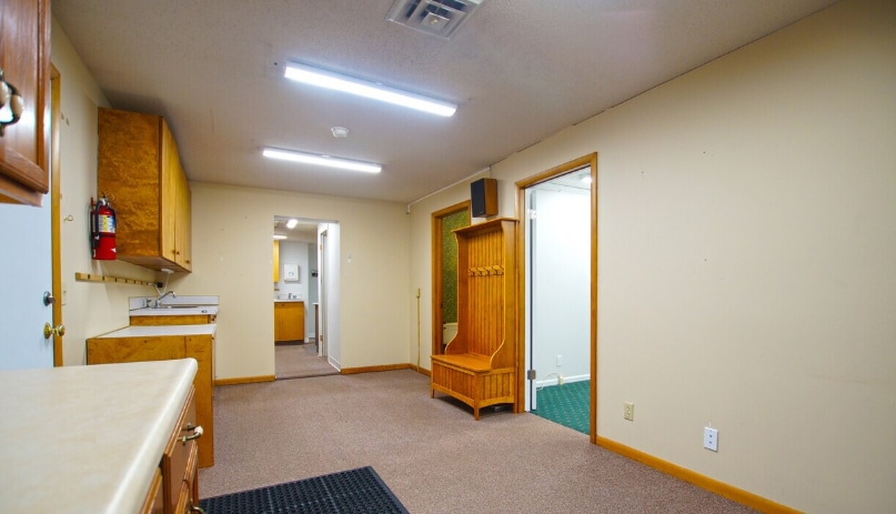 2243 E Apple Ave, Muskegon, MI à louer Photo intérieure- Image 1 de 4