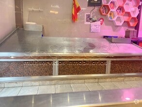 Commerce de détail dans Paracuellos de Jarama, Madrid à louer Photo intérieure- Image 2 de 12