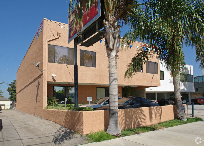 5435 Cahuenga Blvd, North Hollywood, CA à vendre - Photo principale - Image 1 de 1