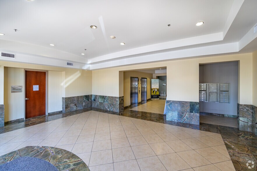 39755 Date St, Murrieta, CA à vendre - Hall d’entrée - Image 3 de 13